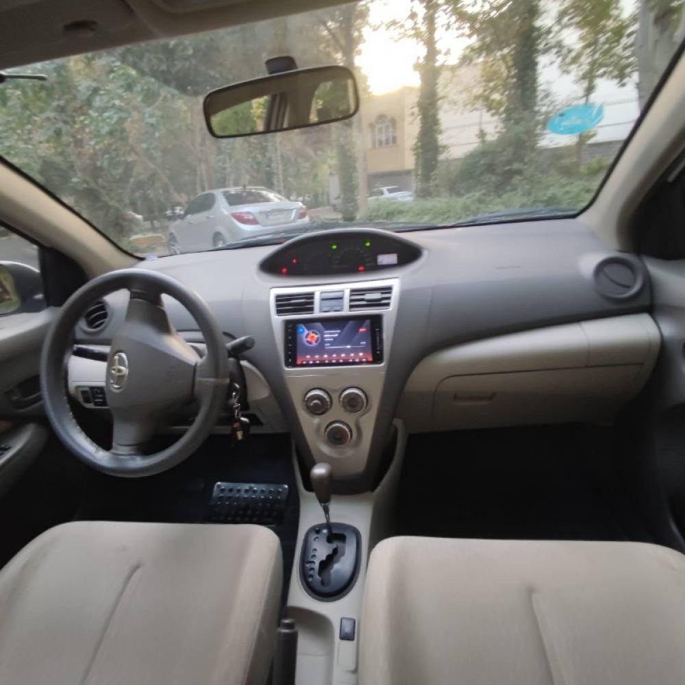 تویوتا مدل یاریس سال 2010  کارکرده