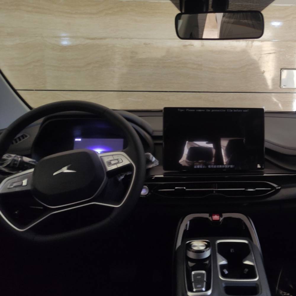 کی ام سی مدل X5 سال 1404  صفر