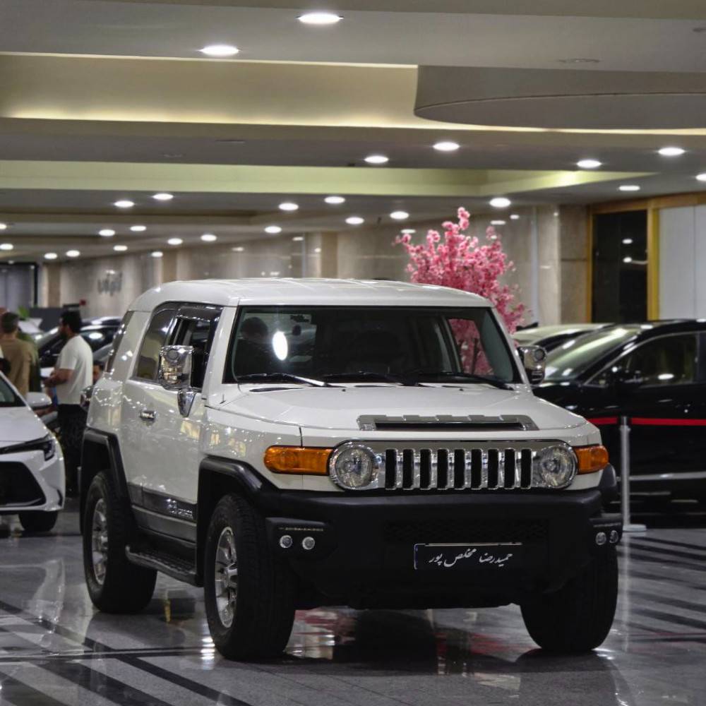 تویوتا اف جی مدل 2011