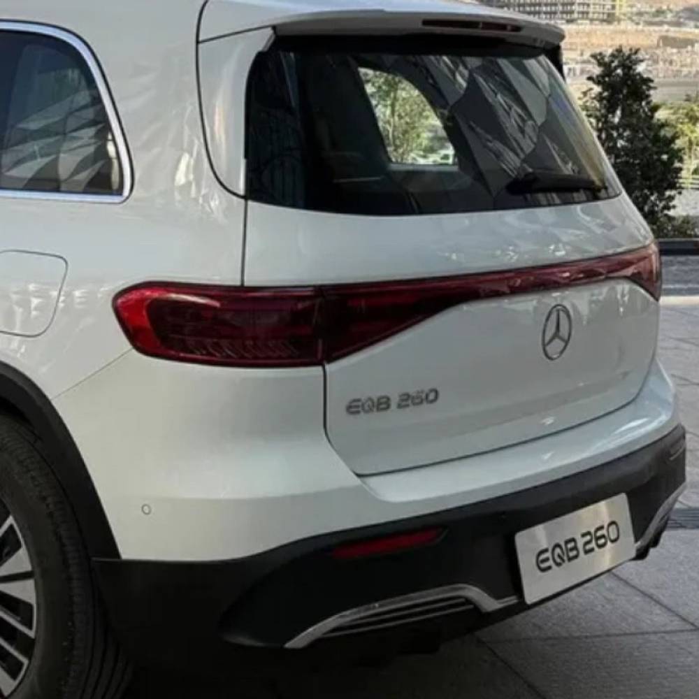 بنز مدل کلاس EQB EQB260 سال 2024  کارکرده