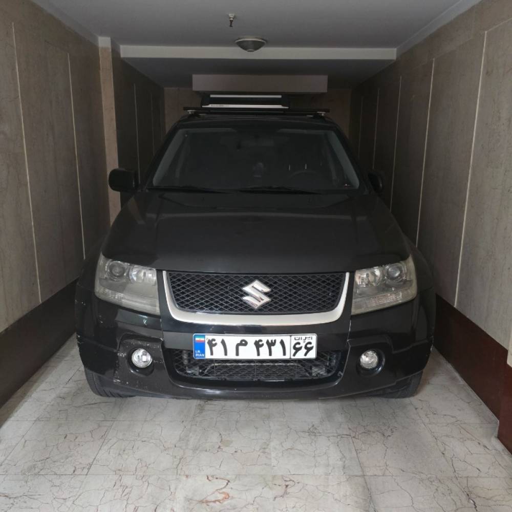 سوزوکی مدل ویتارا گرند 2.0 لیتر اتوماتیک سال 1387  کارکرده