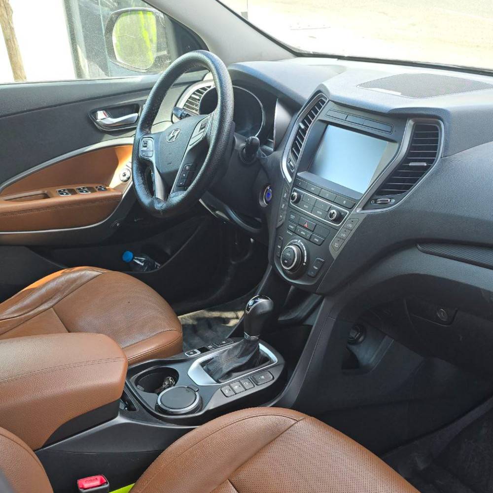 سانتافه مدل ۲۰۱۶