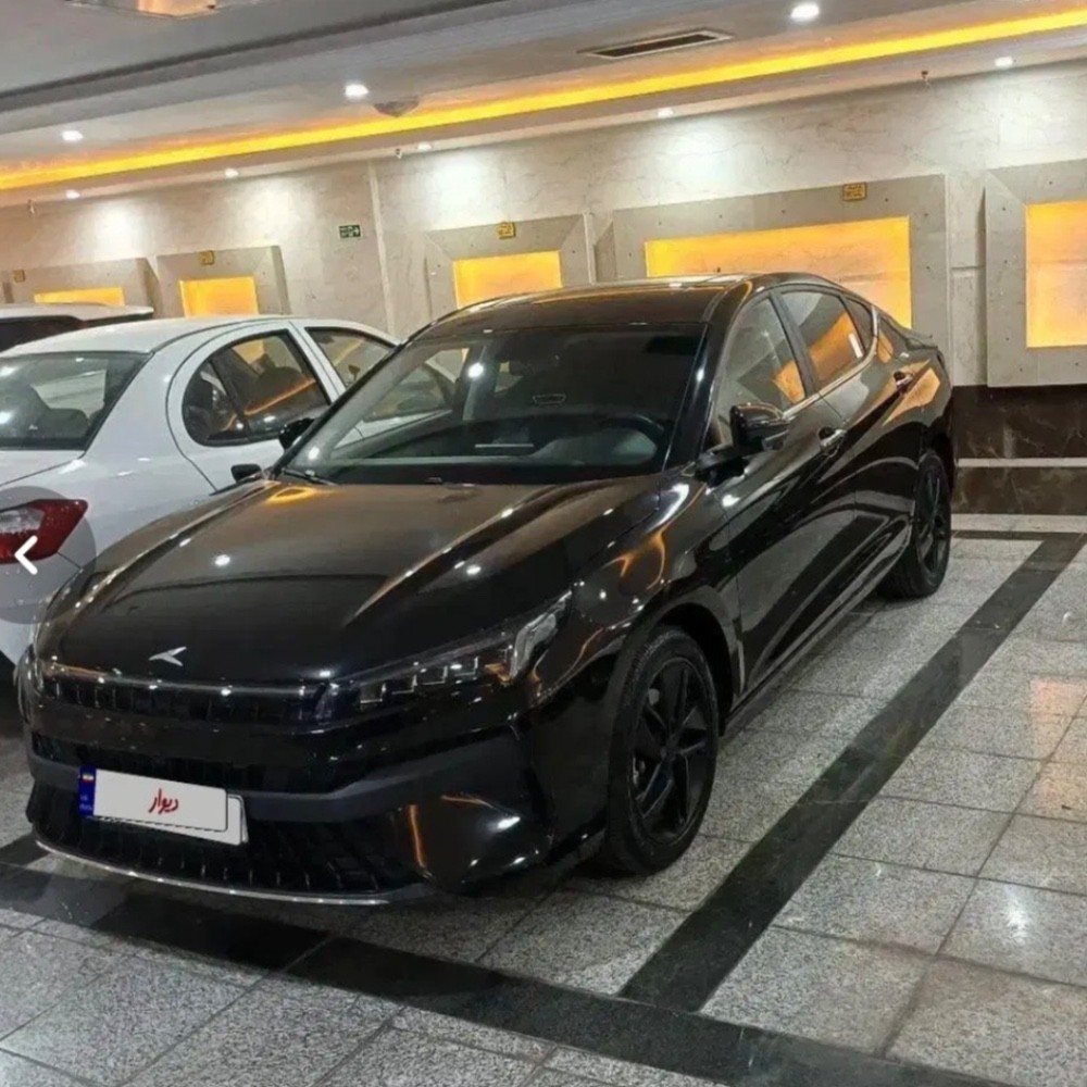 کی ام سی (KMC) کی ام سی J7 سال 1403