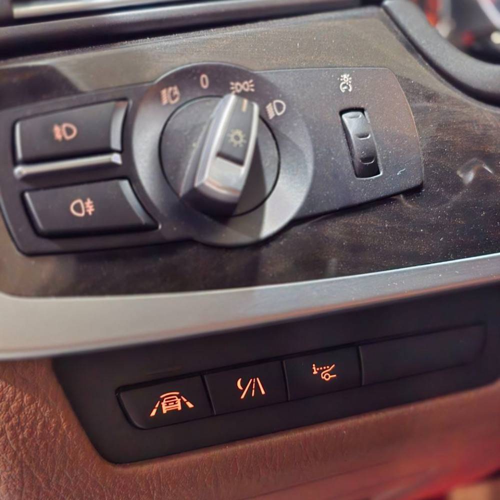 بی ام و 523 مدل 2011