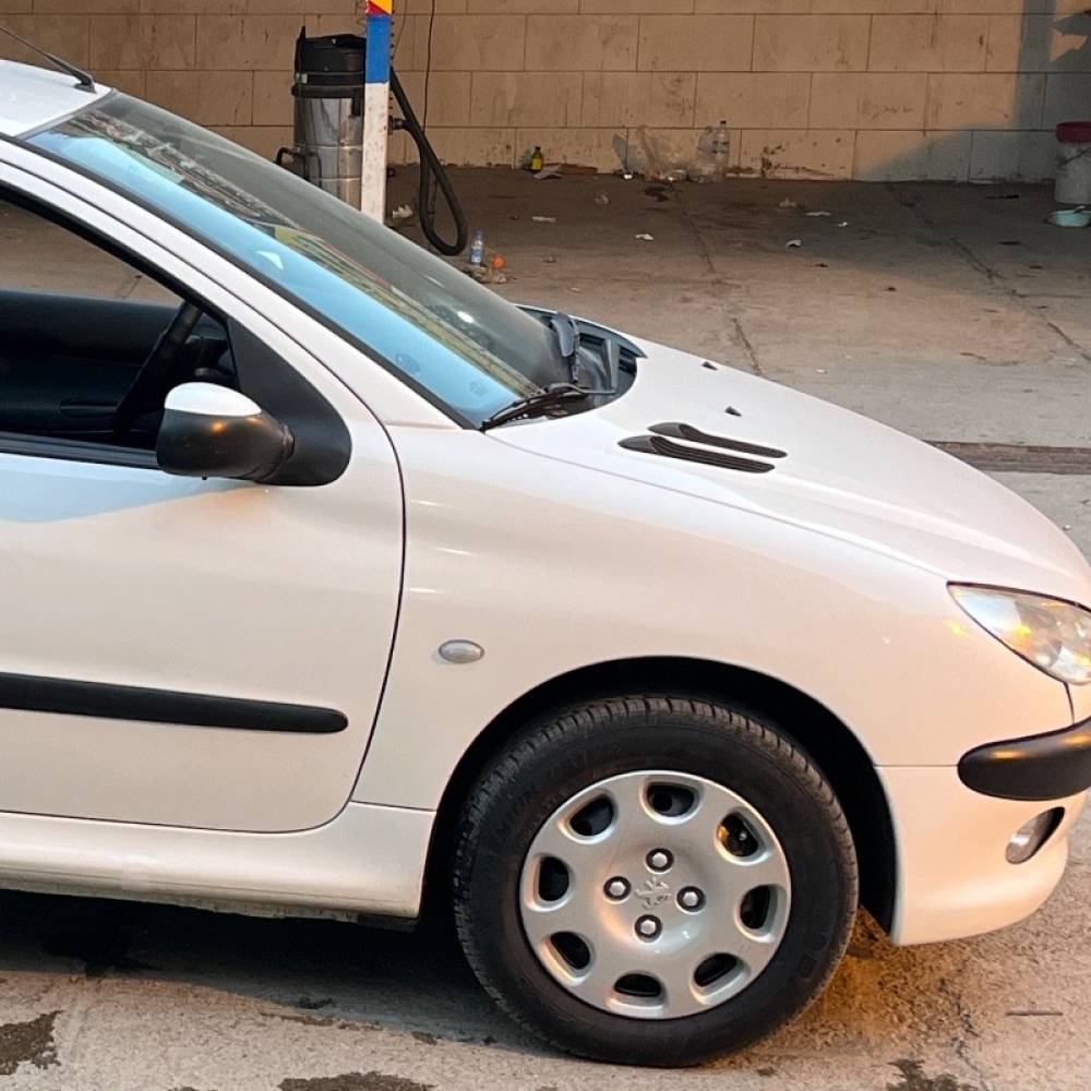 پژو مدل 206 تیپ 5 سال 1395  کارکرده