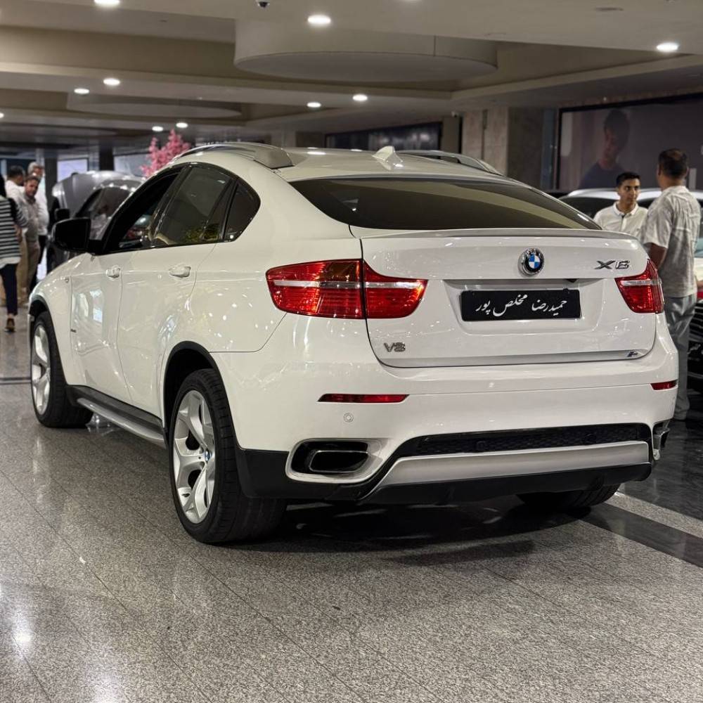 بی ام‌ و x6 مدل ۲۰۱۲