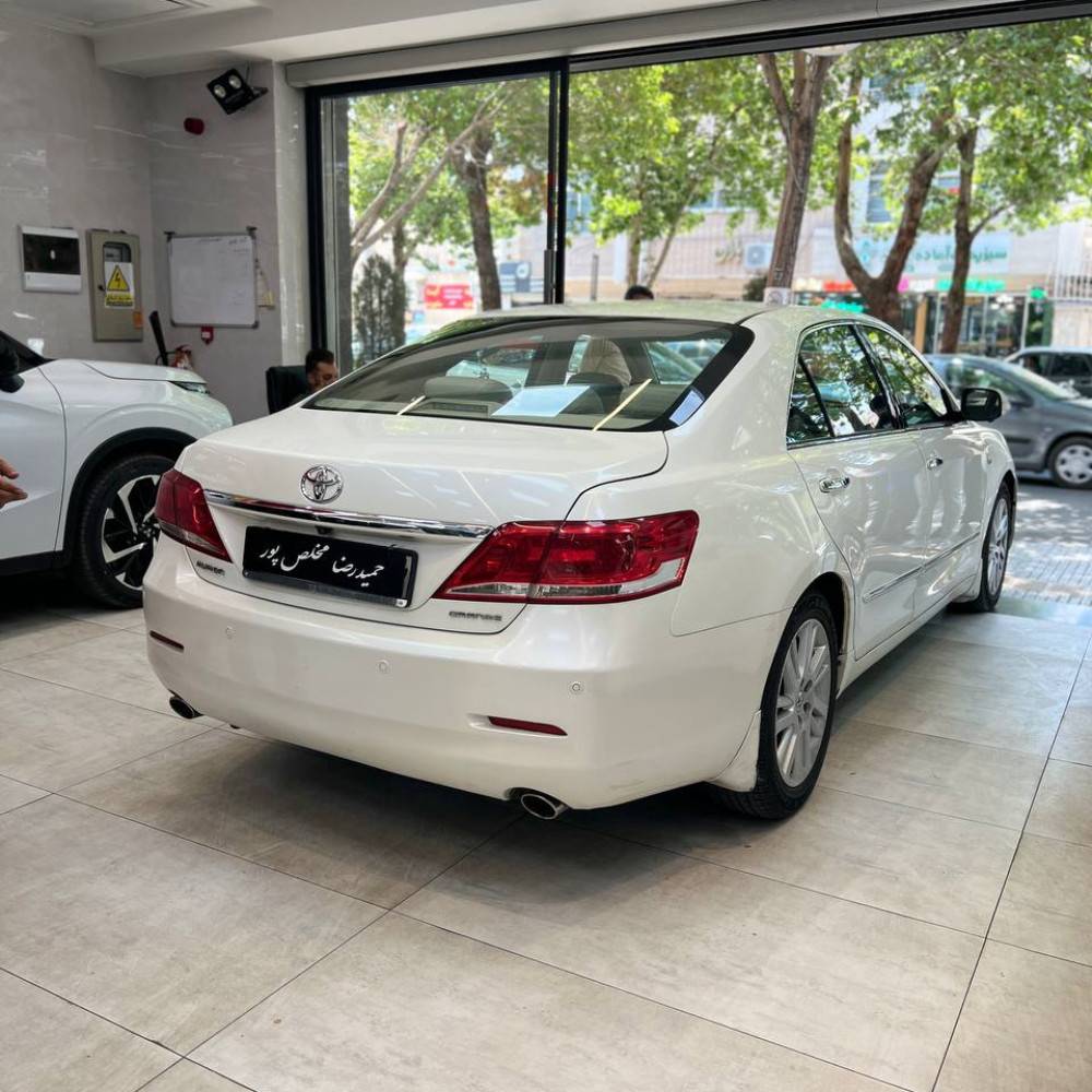 تویوتا آریون مدل ۲۰۱۱