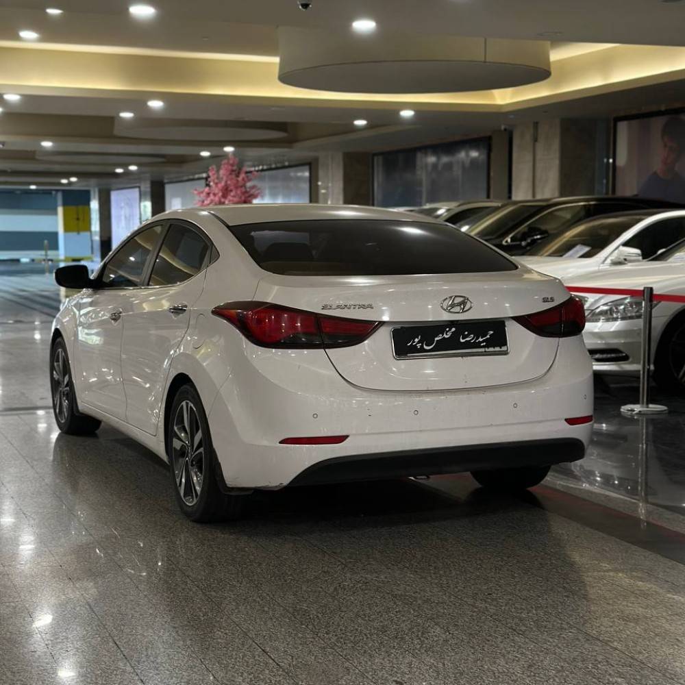 هیوندای النترا 2015 کارکرده