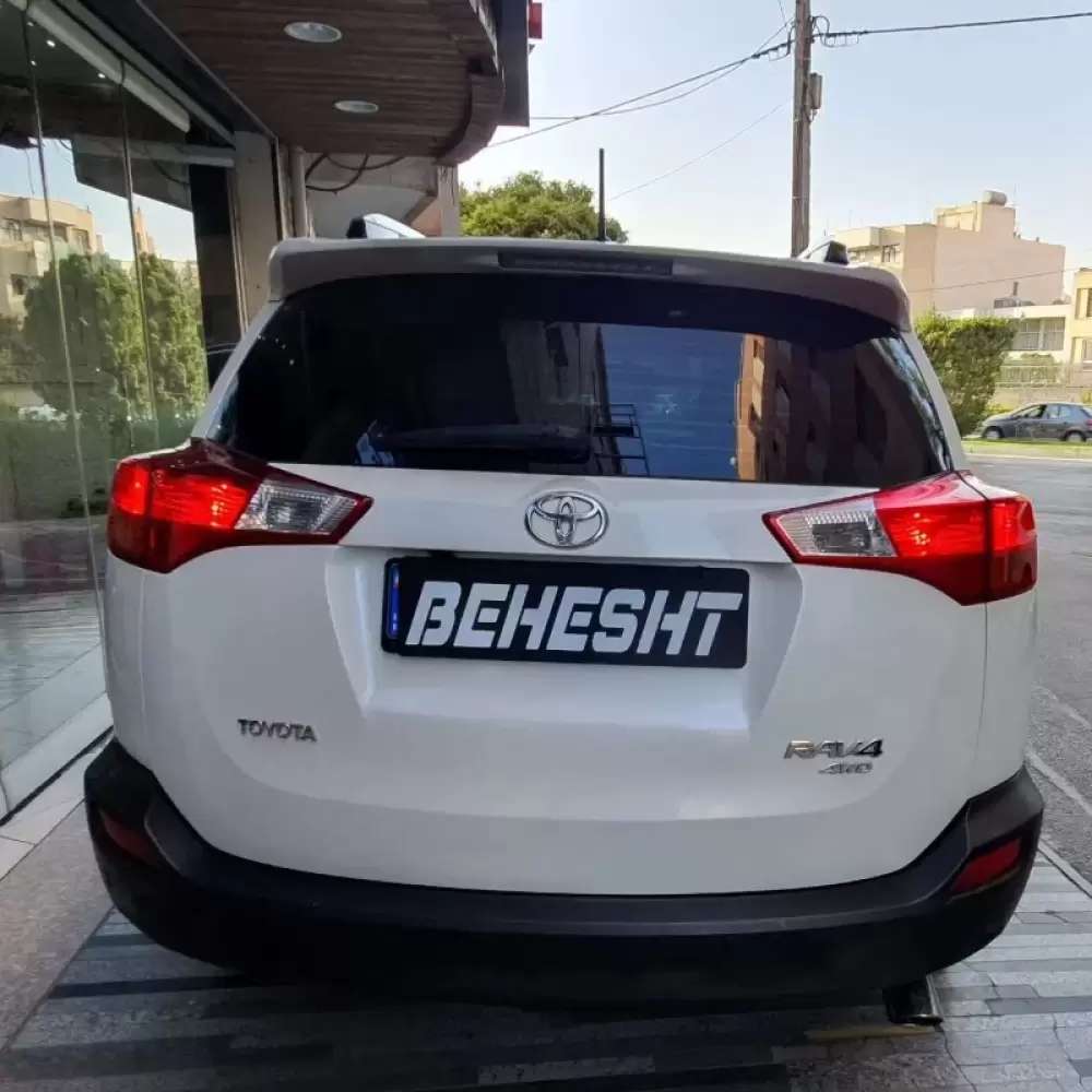 تویوتا مدل راوفور سال 2014  کارکرده