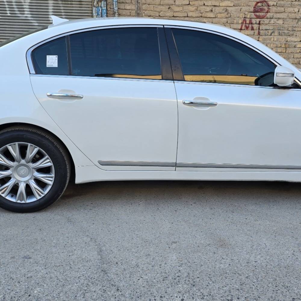 هیوندای مدل جنسیس سال 2011  کارکرده