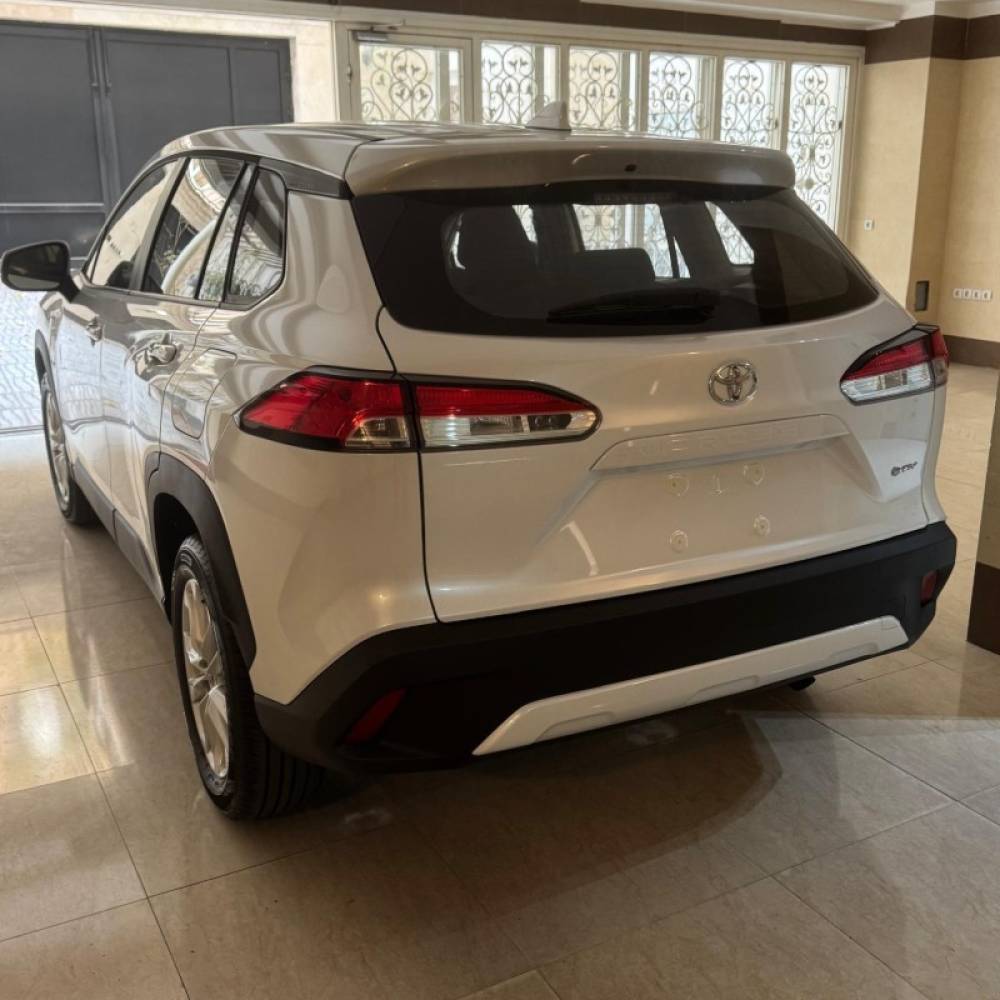 تویوتا مدل کرولا کراس هیبرید  صفر