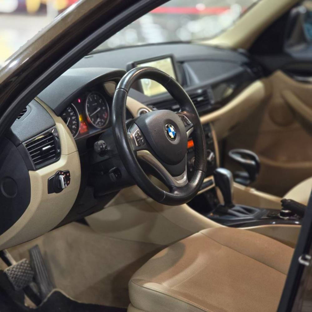 بی ام و x1 مدل 2014