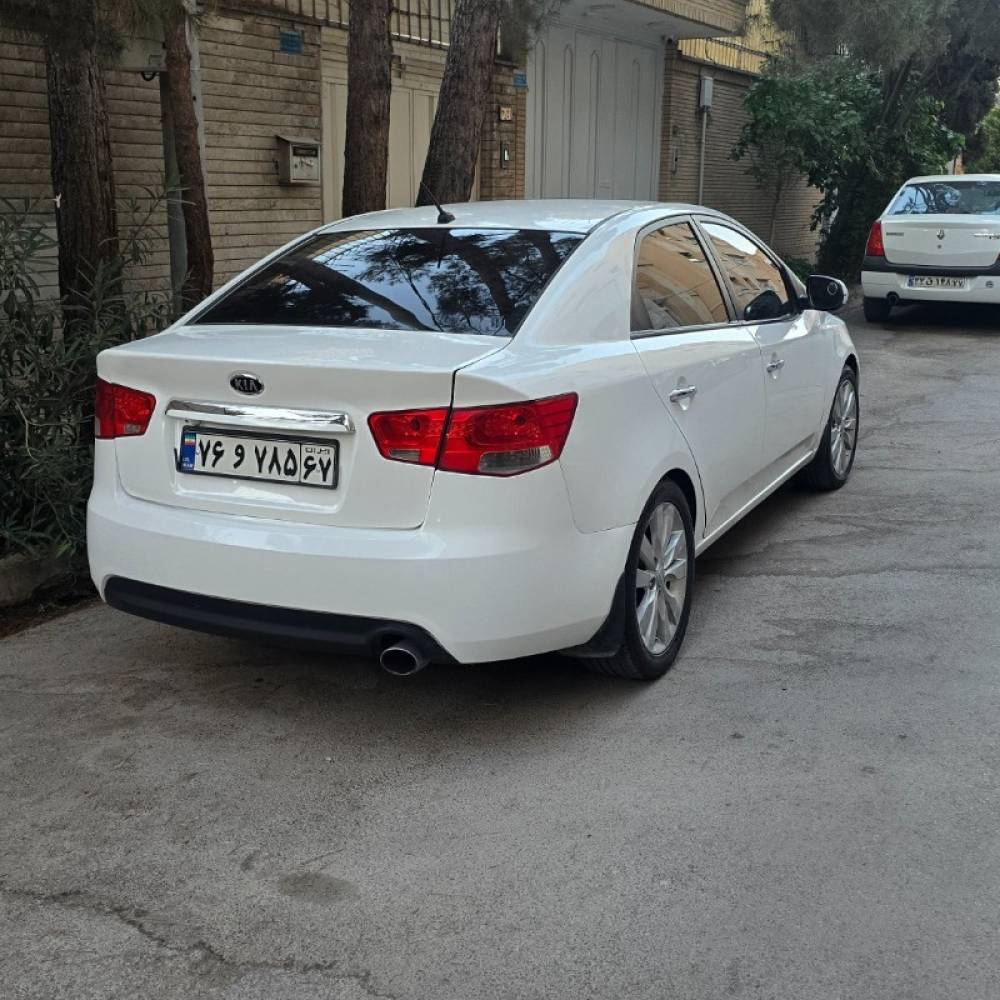 کیا مدل سراتو 2.0 لیتر اتوماتیک سال 2013  کارکرده
