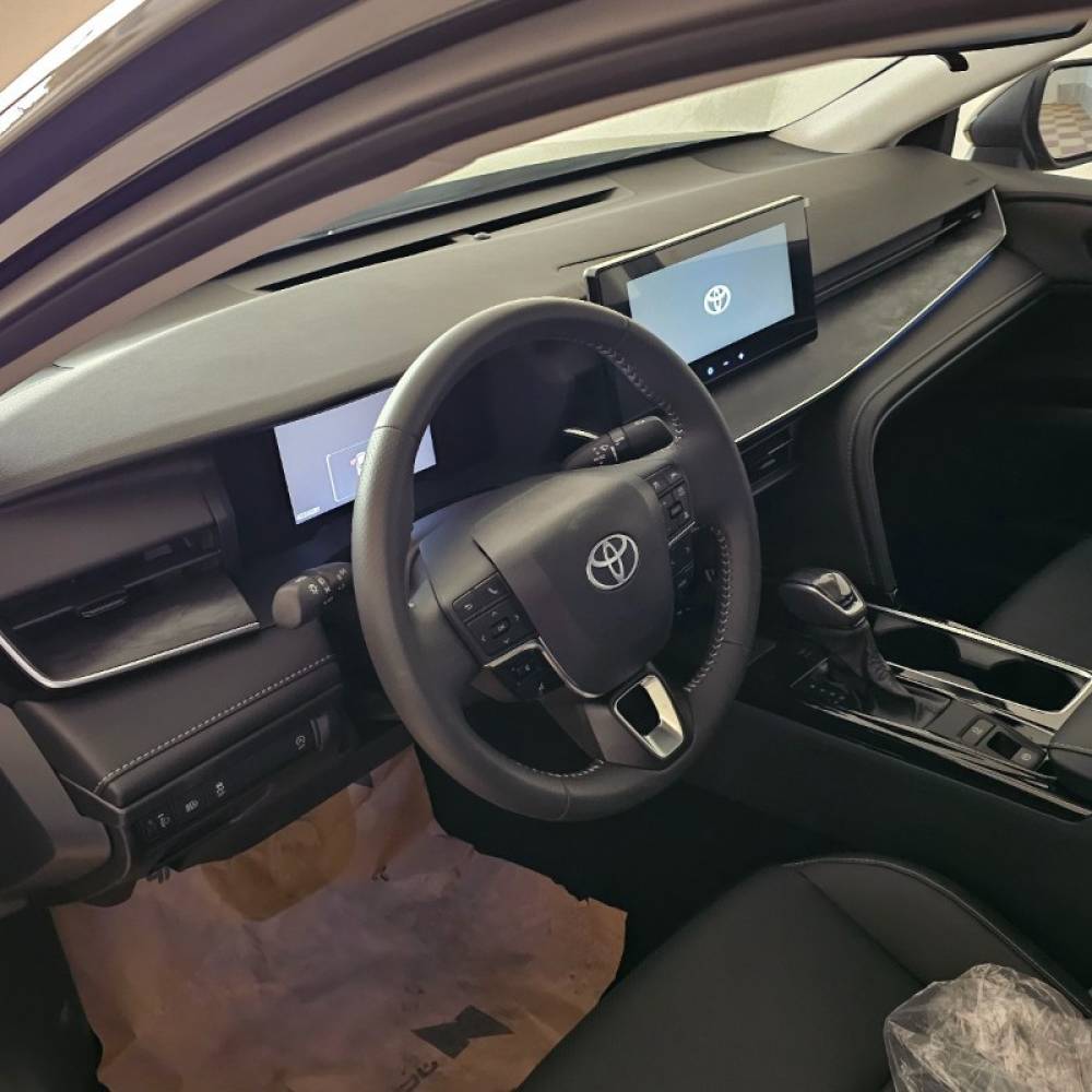 تویوتا مدل کمری XLE سال 2025  صفر