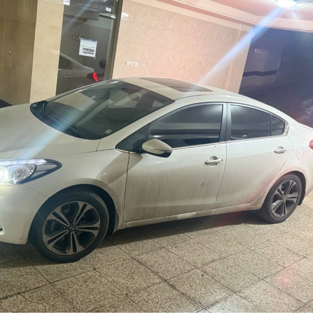 کیا مدل سراتو 2.0 لیتر اتوماتیک سال 2015  کارکرده