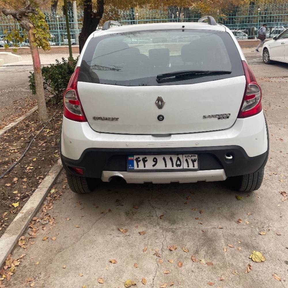 رنو مدل ساندرو استپ وی اتوماتیک سال 1396  کارکرده