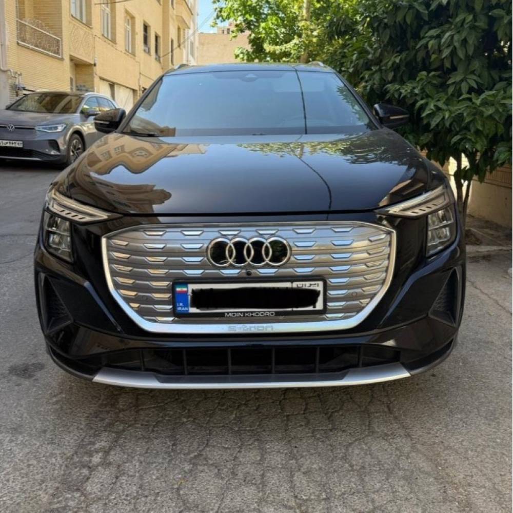 آئودی مدل Q5 e-tron 40 سال 2024  کارکرده