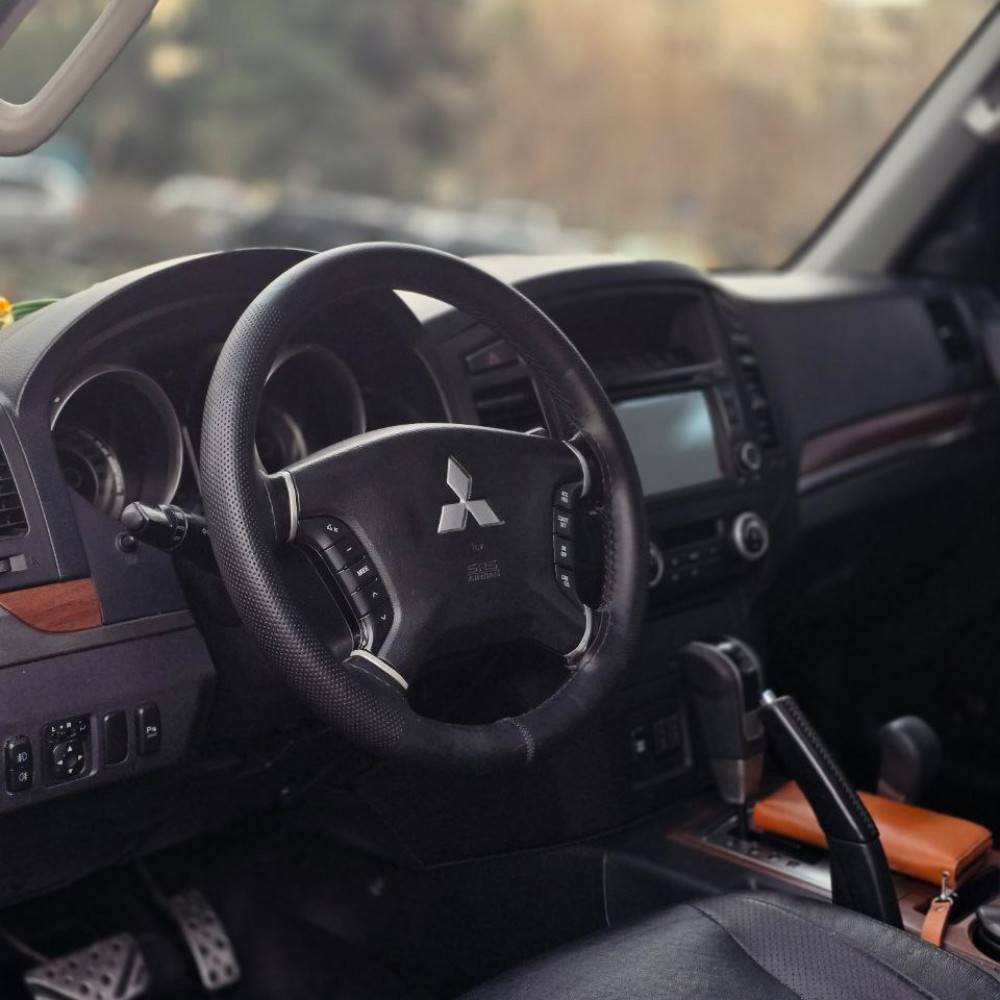 پاجیرو مدل 2010