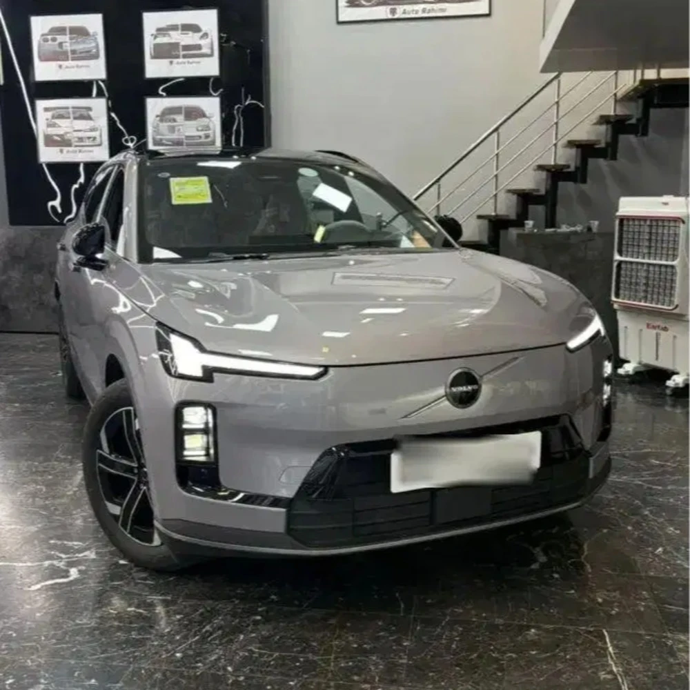 ولوو (VOLVO) نامشخص سال 2024