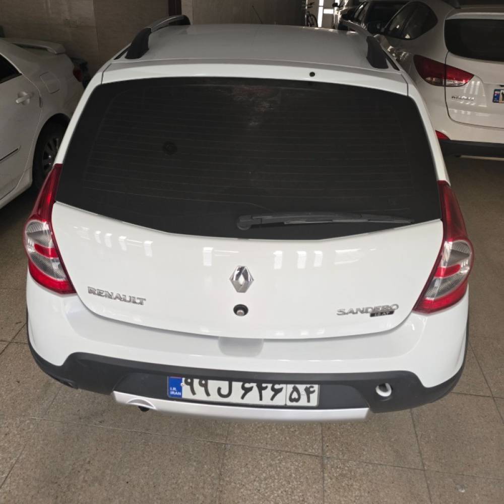 رنو مدل ساندرو استپ وی اتوماتیک سال 1396  کارکرده