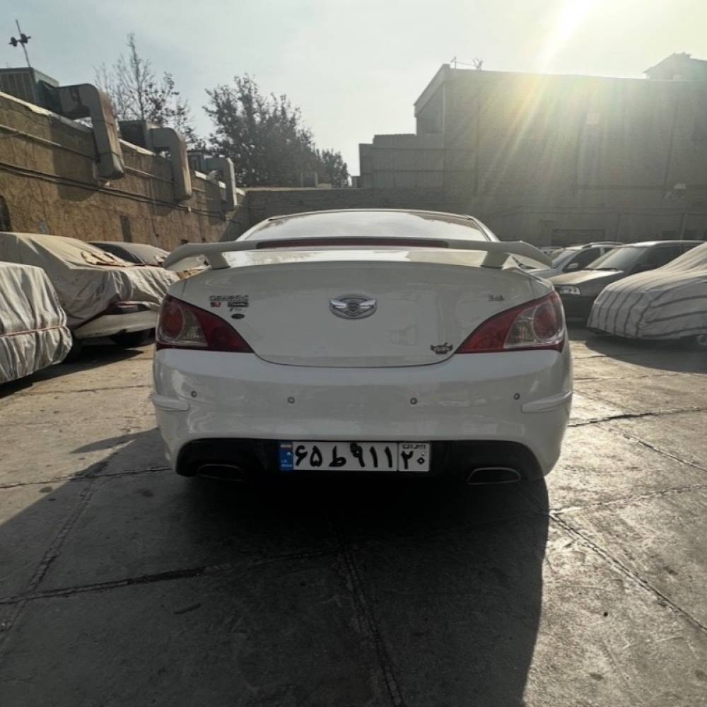 هیوندای مدل جنسیس کوپه  کارکرده