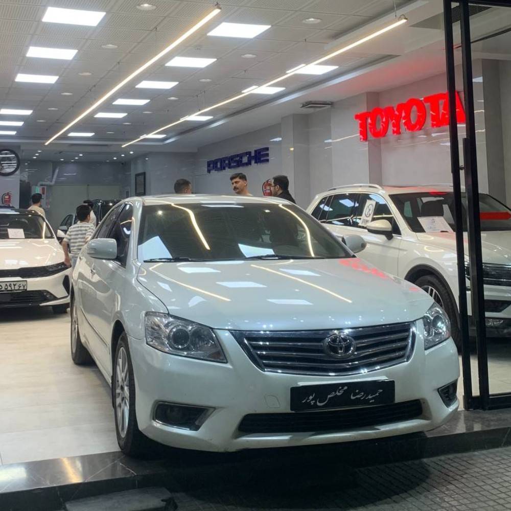 تویوتا اریون مدل2010