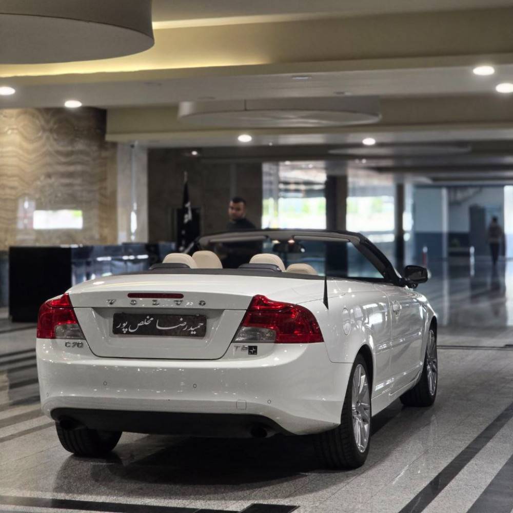 ولوو c70 مدل 2014