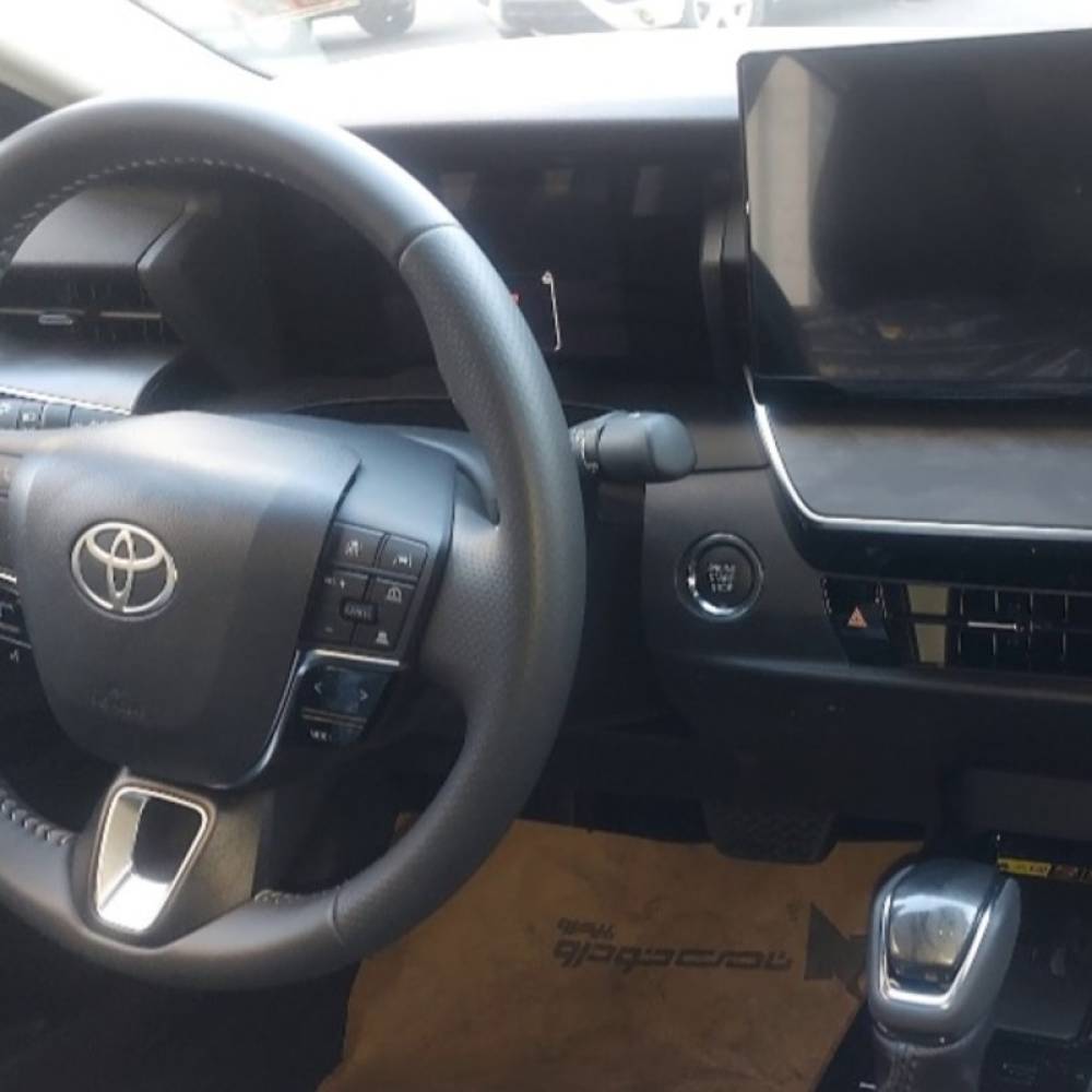 تویوتا مدل کمری XLE سال 2025  صفر