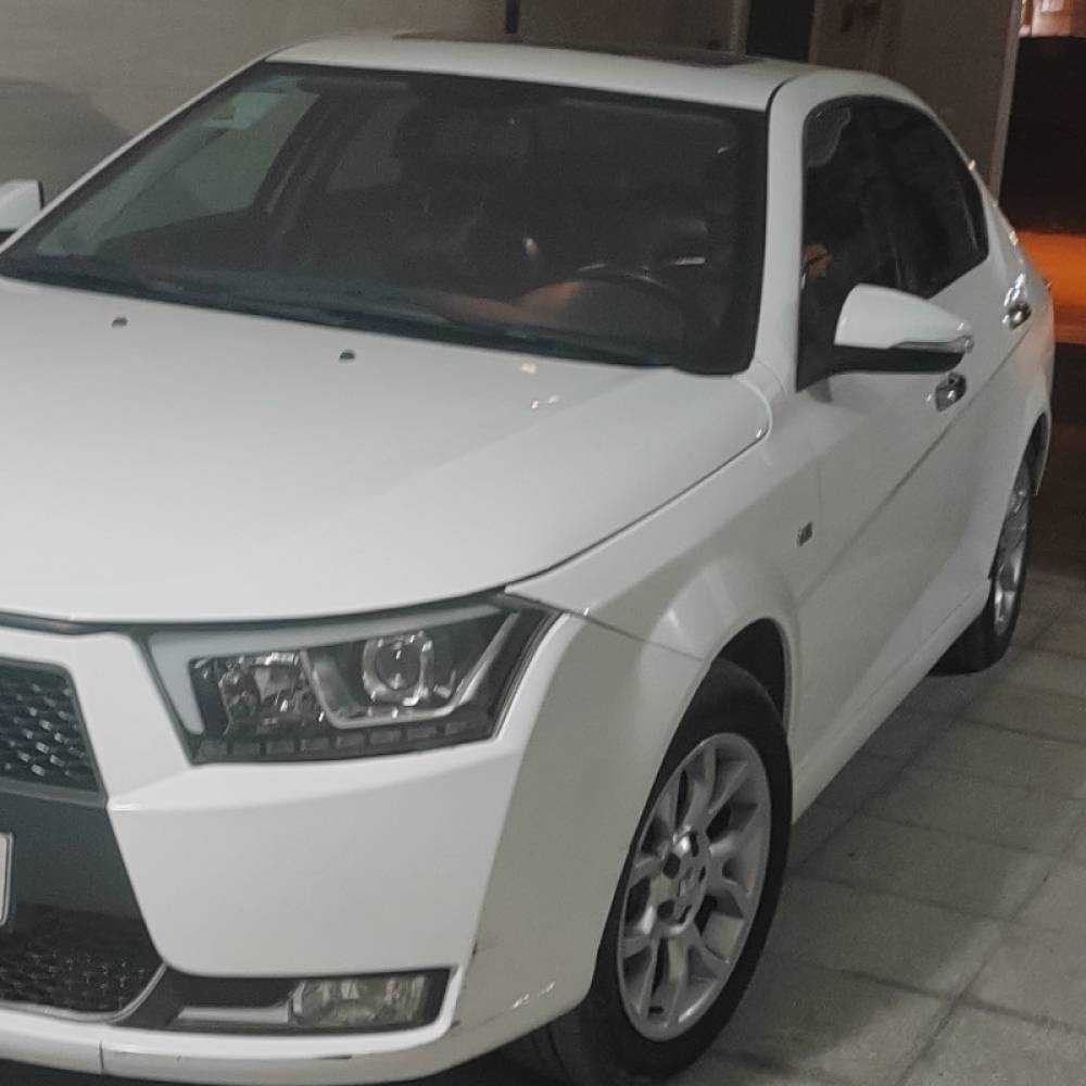 دنا مدل پلاس EF7 اتوماتیک توربو ساده سال 1401  کارکرده