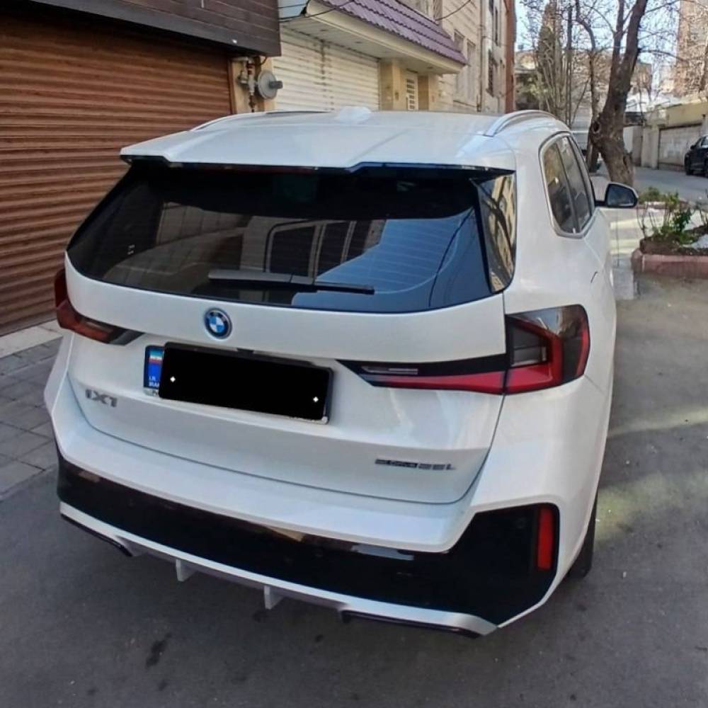 بی ام و مدل ix1 eDrive 25L سال 2025  کارکرده