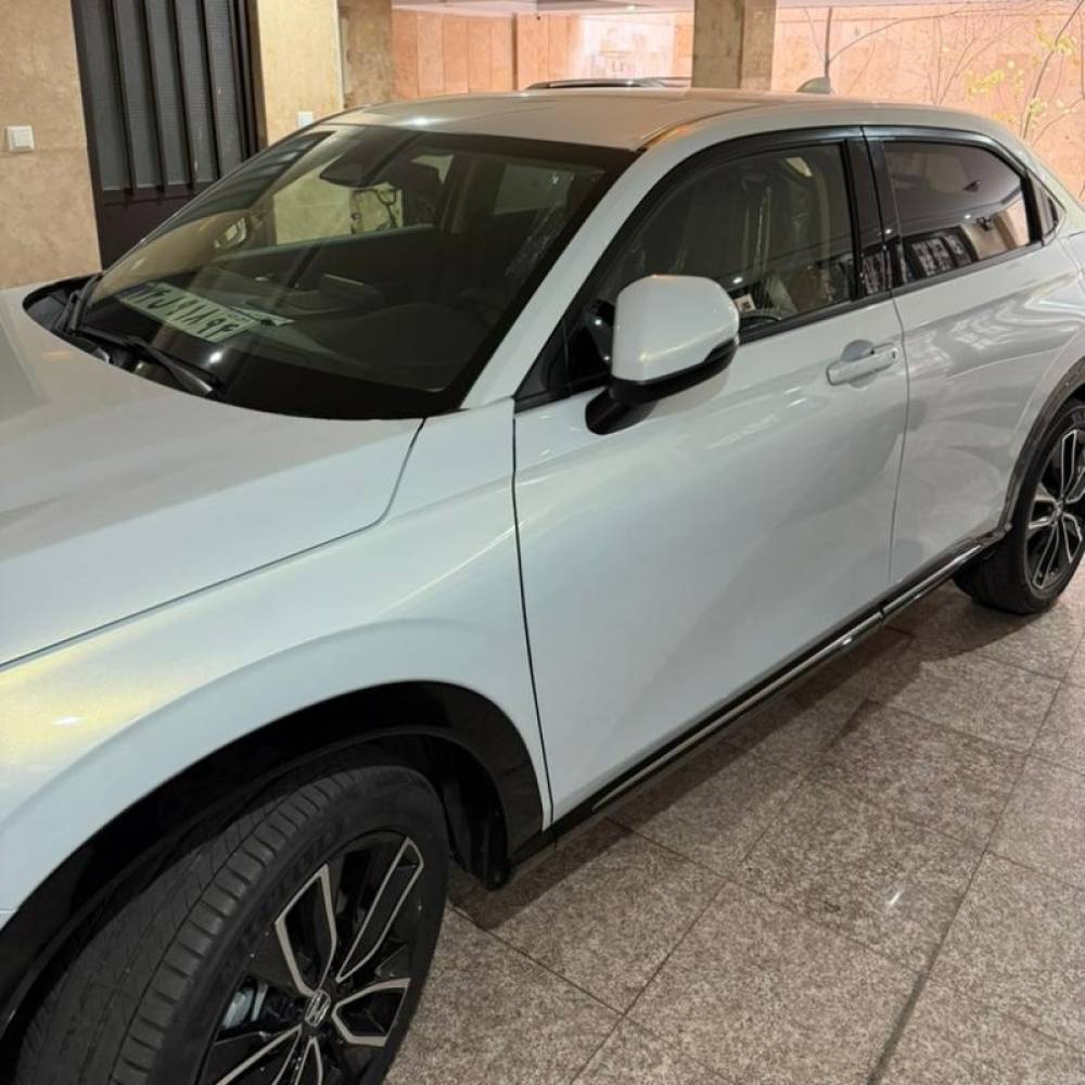 هوندا مدل HR-V eHEV 1.5 لیتر سال 2025  صفر
