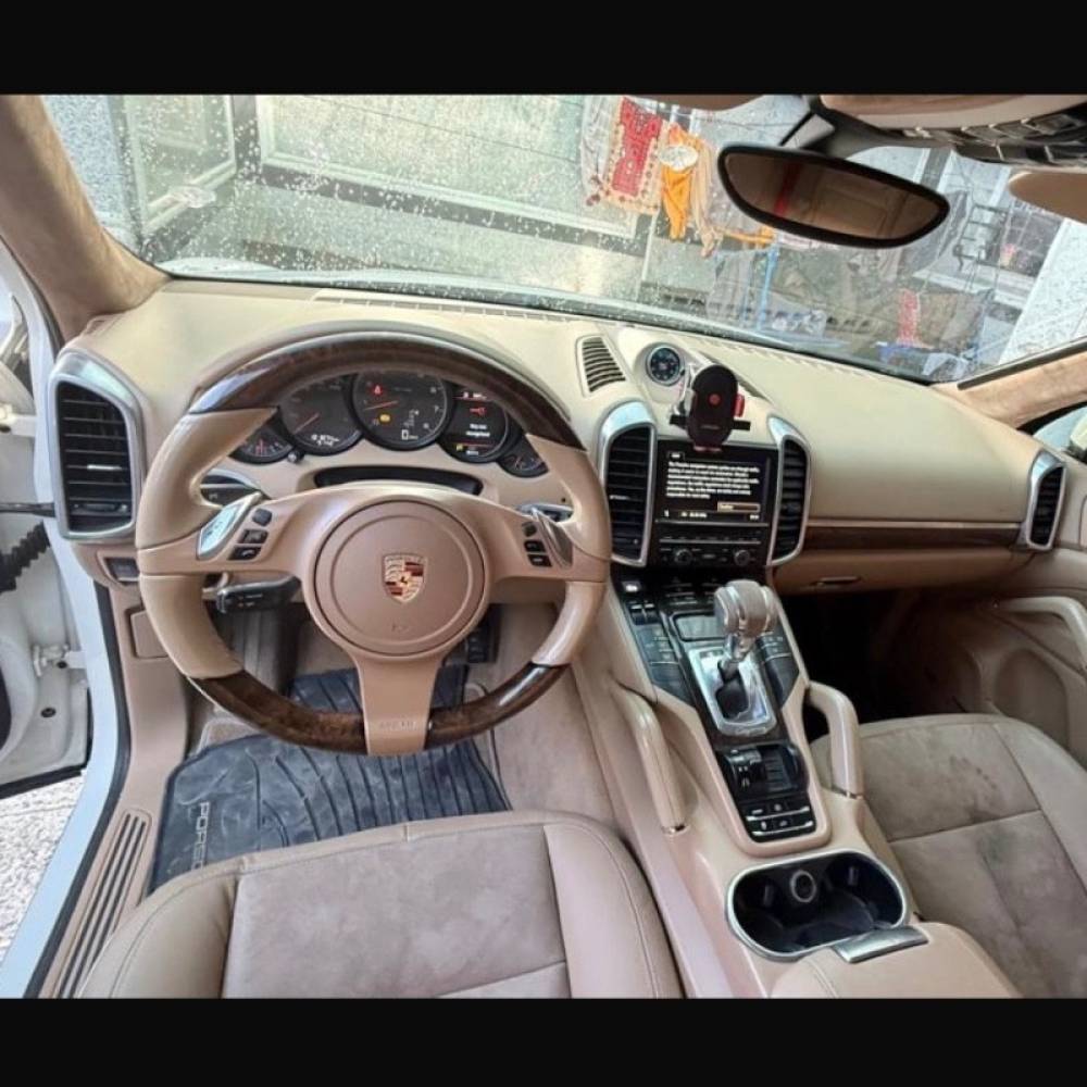 پورشه مدل کاین سال 2012  کارکرده