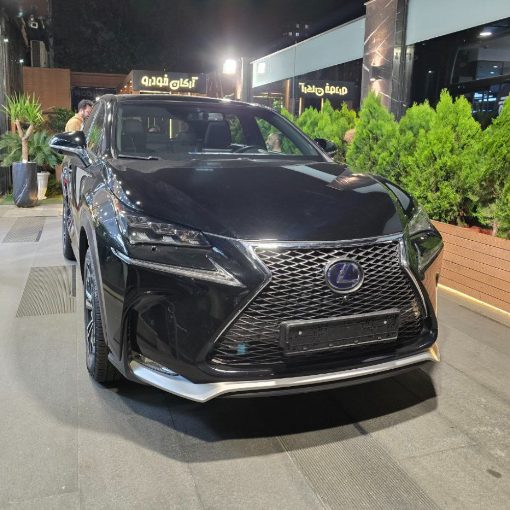 لکسوس nx300 سال ۲۰۱۷