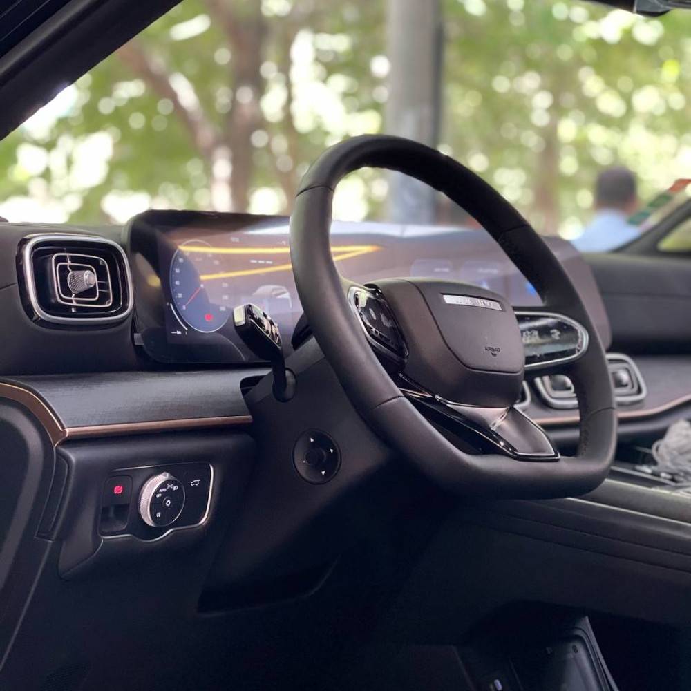 لوکانو L8 مدل ۱۴۰۴