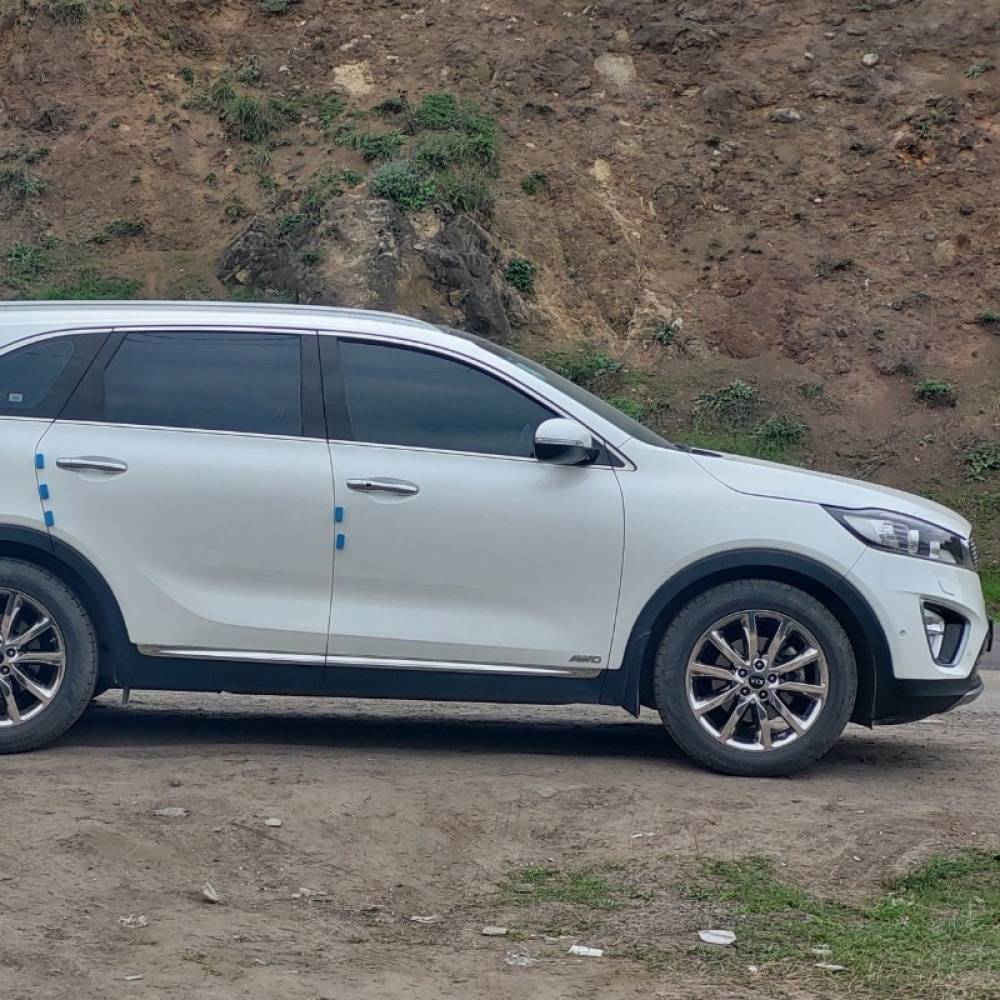 کیا مدل سورنتو 4 سیلندر ساده سال 2016  کارکرده