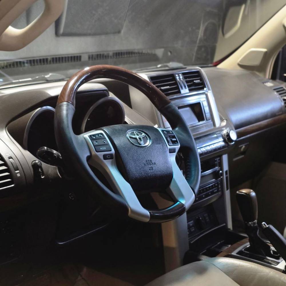 تویوتا پرادو VXL مدل ۲۰۱۰