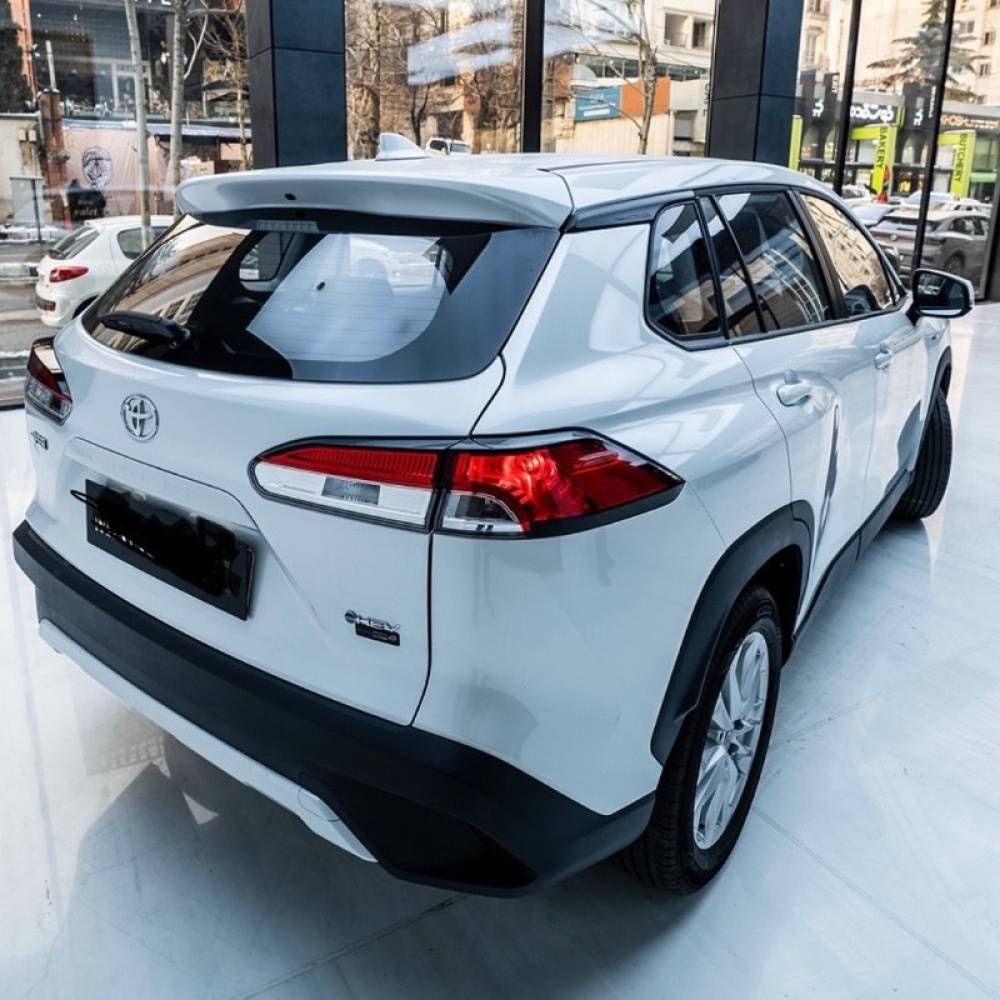 تویوتا مدل کرولا کراس هیبرید 2.0 لیتر سال 2024  کارکرده