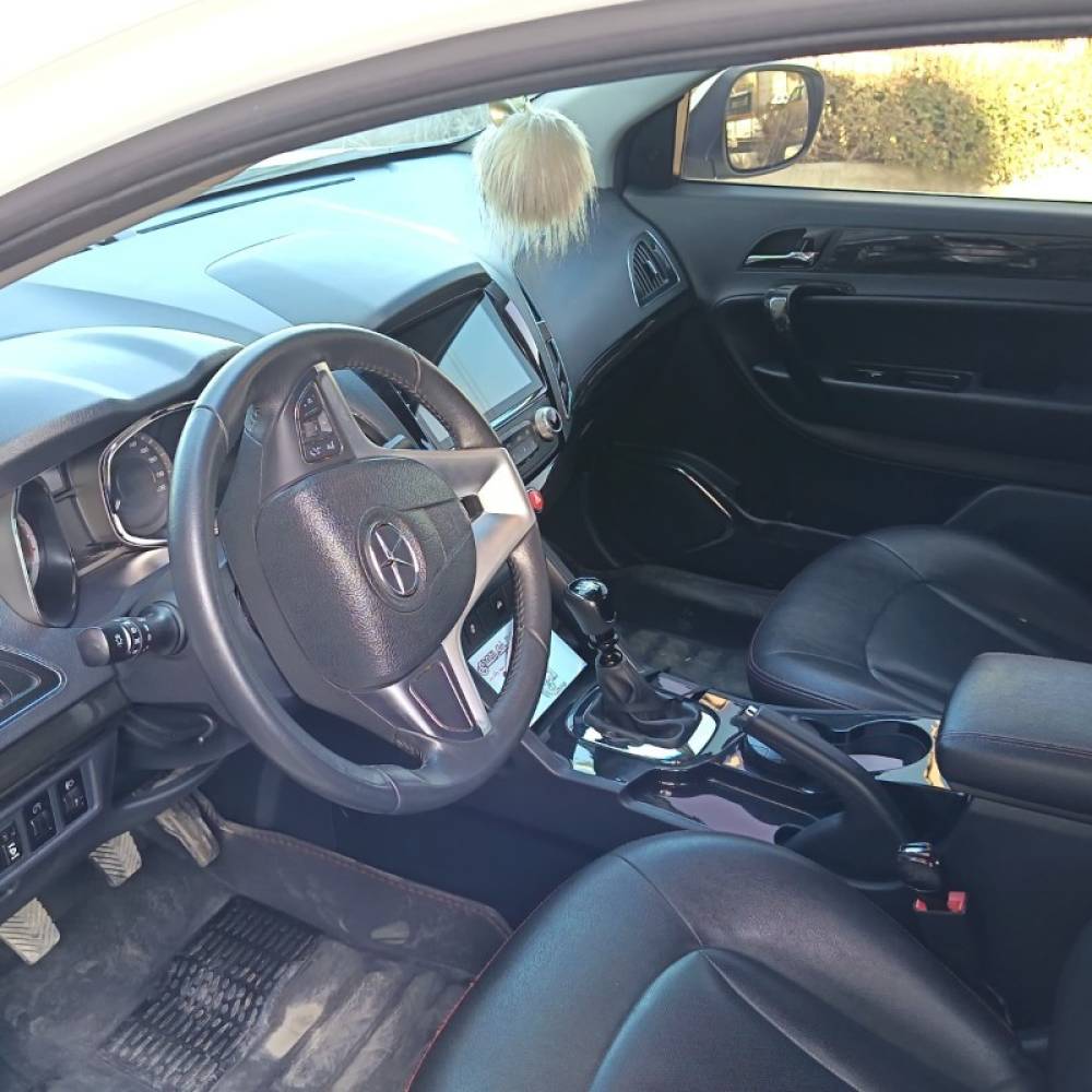 جک مدل s5 2.0 لیتر دنده ای سال 1396  کارکرده