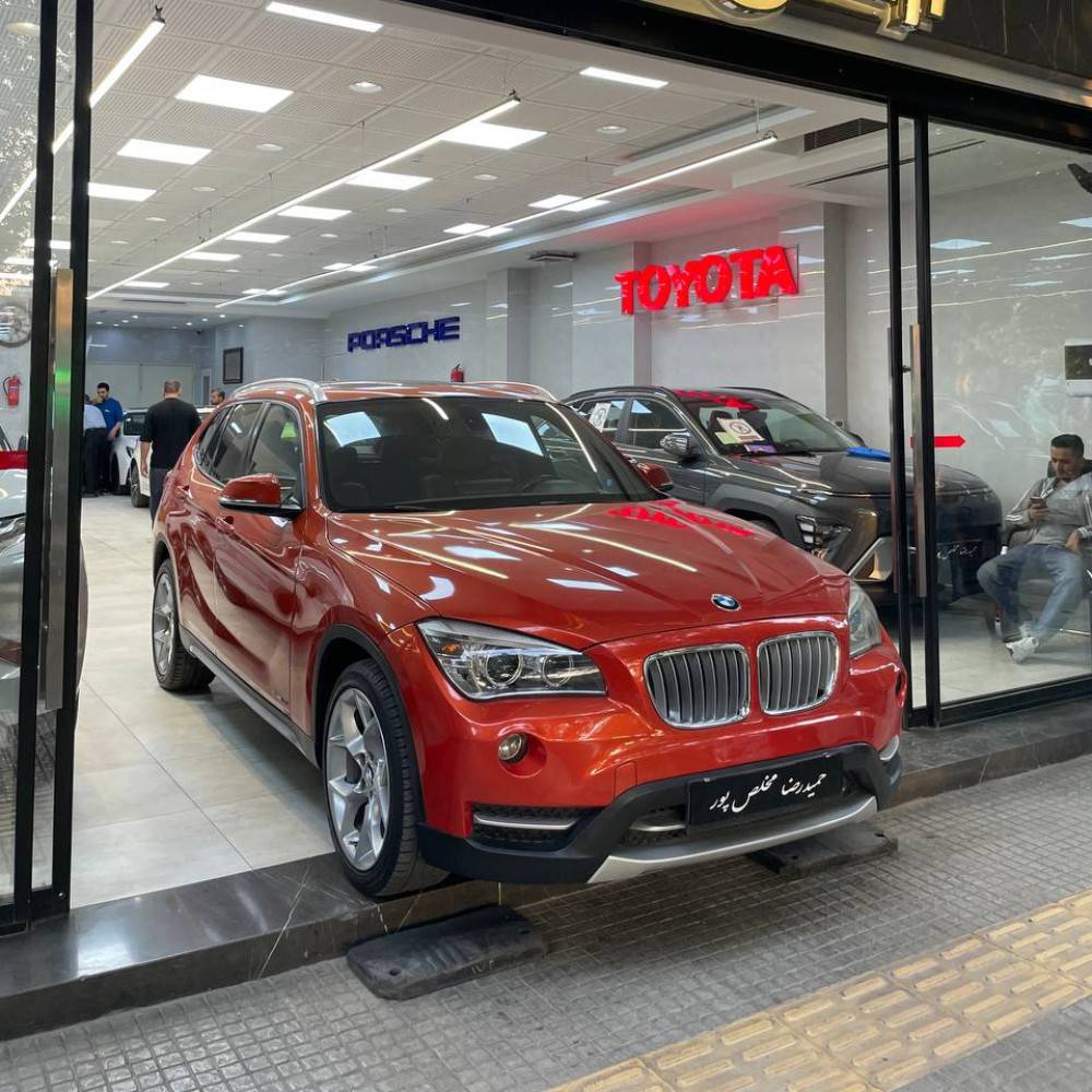 بی ام و x1 مدل ۲۰۱۴