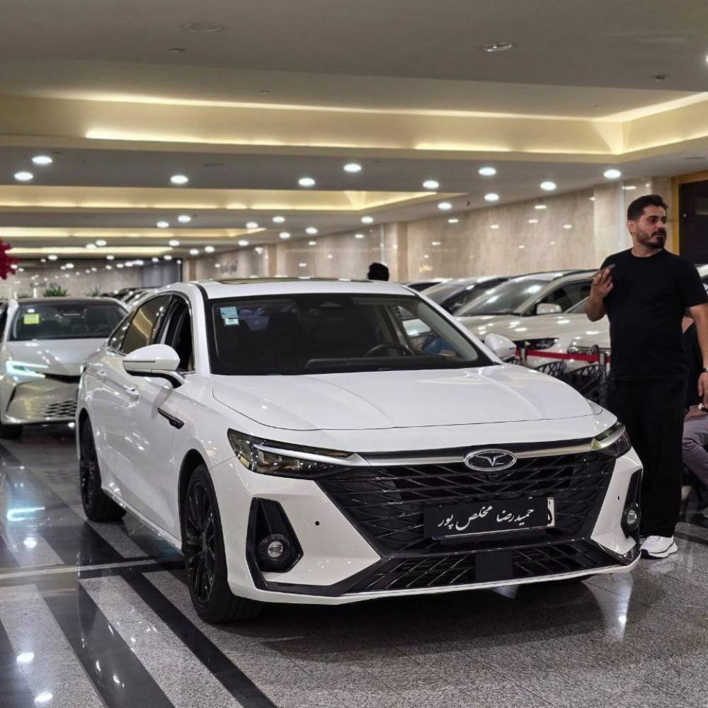 آریزو 8 مدل 1402 کارکرده