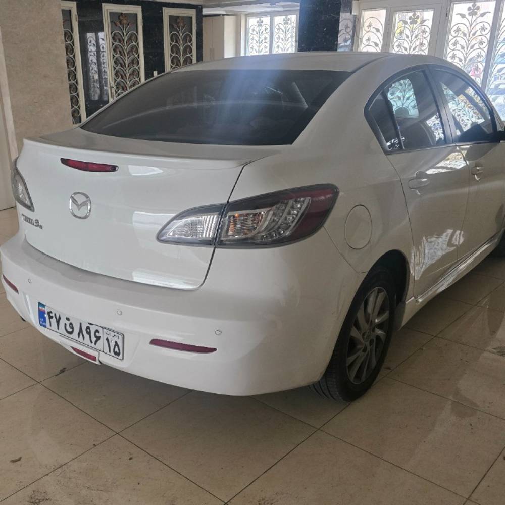 مزدا مدل 3 نیو صندوق دار 2.0 لیتر تیپ 4 سال 1396  کارکرده