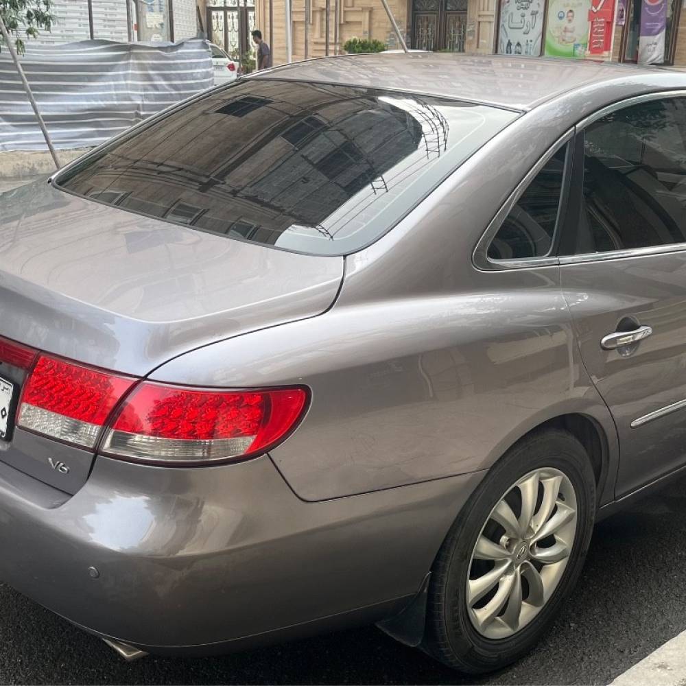 هیوندای مدل آزرا 6 سیلندر سال 2008  کارکرده