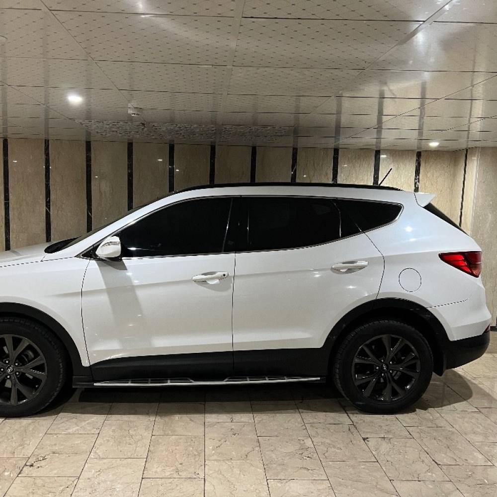 هیوندای مدل سانتافه 4 سیلندر دو دیفرانسیل سال 2014  کارکرده