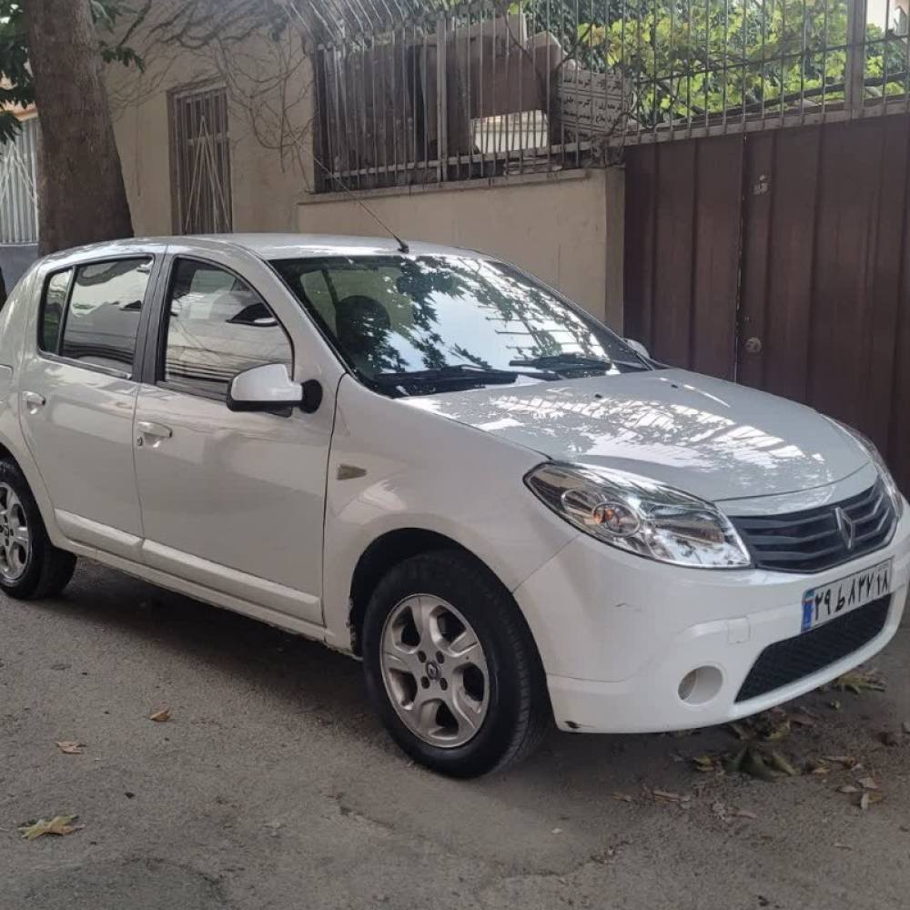 رنو مدل ساندرو سال 1396  کارکرده