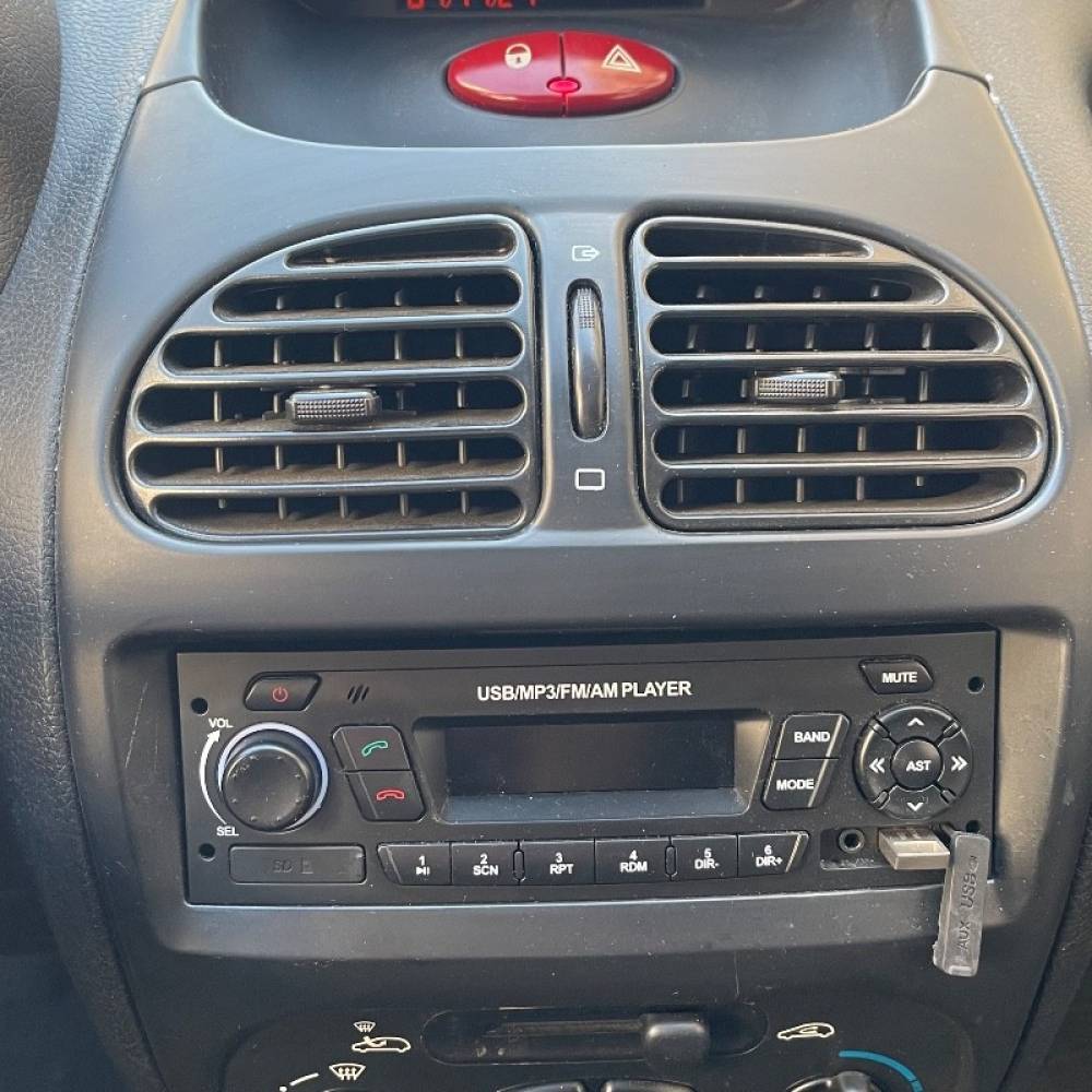 پژو مدل 206 تیپ 2 سال 1400  کارکرده