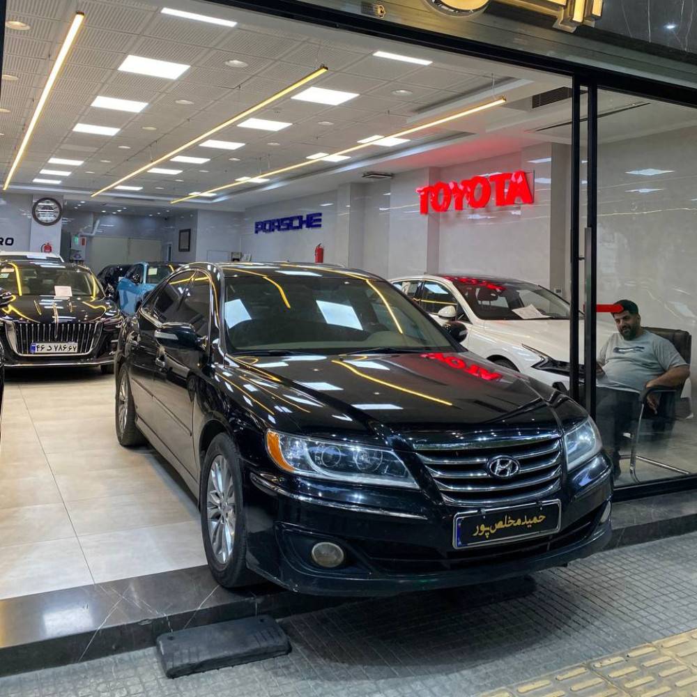 آزرا کالیفرنیا مدل ۲۰۱۱