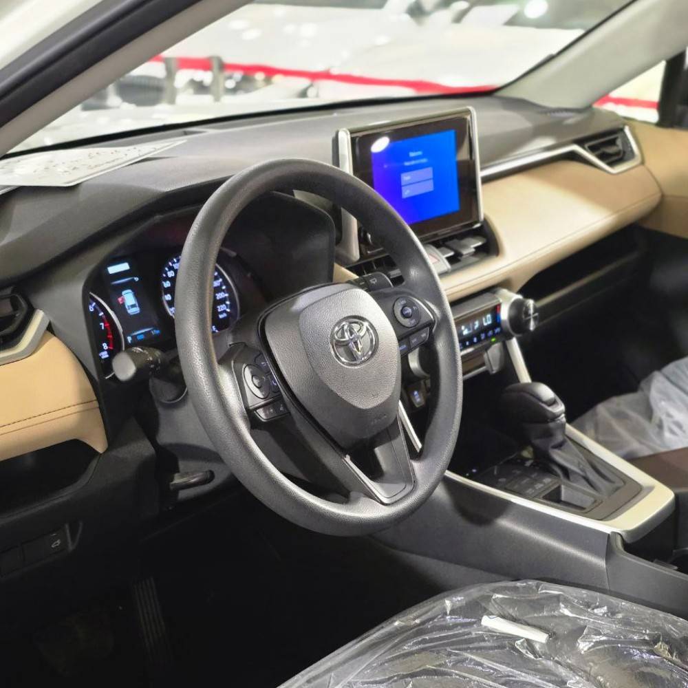 تویوتا راوفور مدل 2025