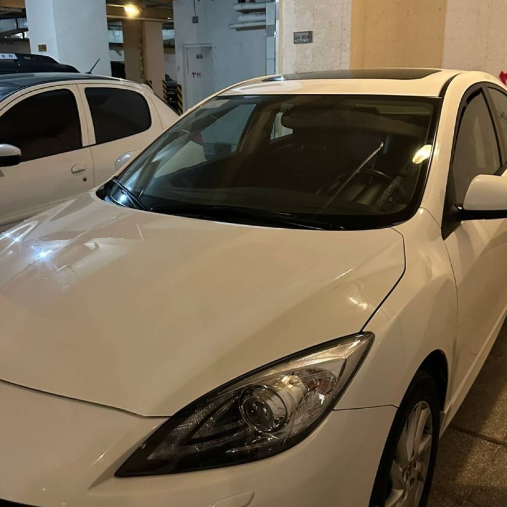 مزدا مدل 3 نیو صندوق دار سال 1397  کارکرده