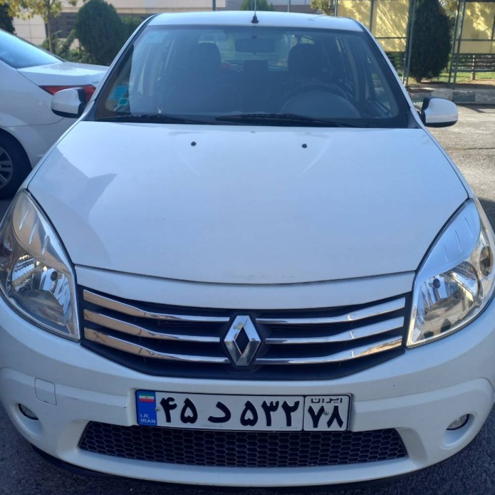 رنو مدل ساندرو اتوماتیک سال 1396  کارکرده