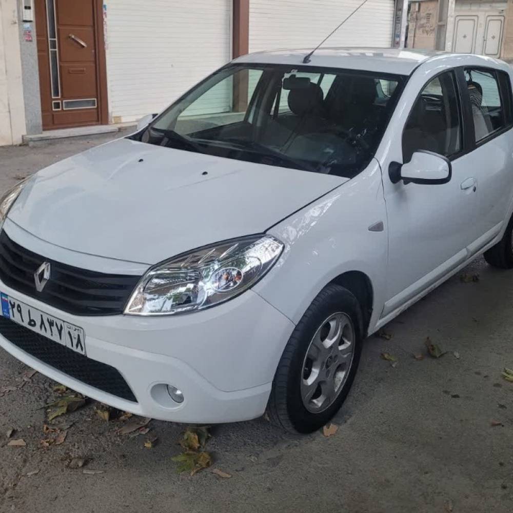 رنو مدل ساندرو سال 1396  کارکرده